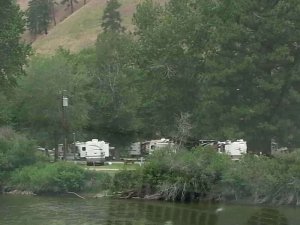 Bearmouth Chalet RV Park